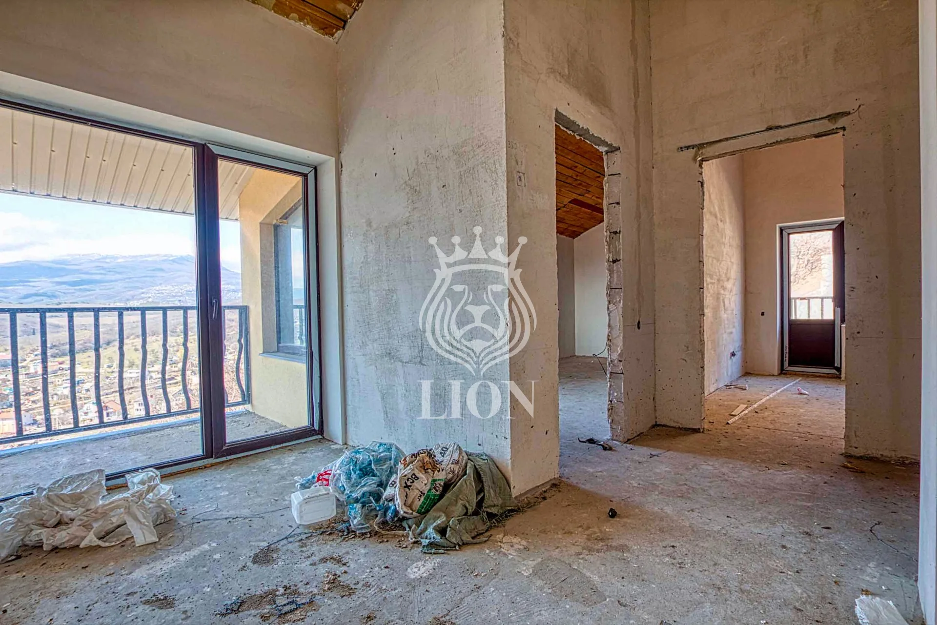 Дом 220 м² на 8.5 сот., Семидворье