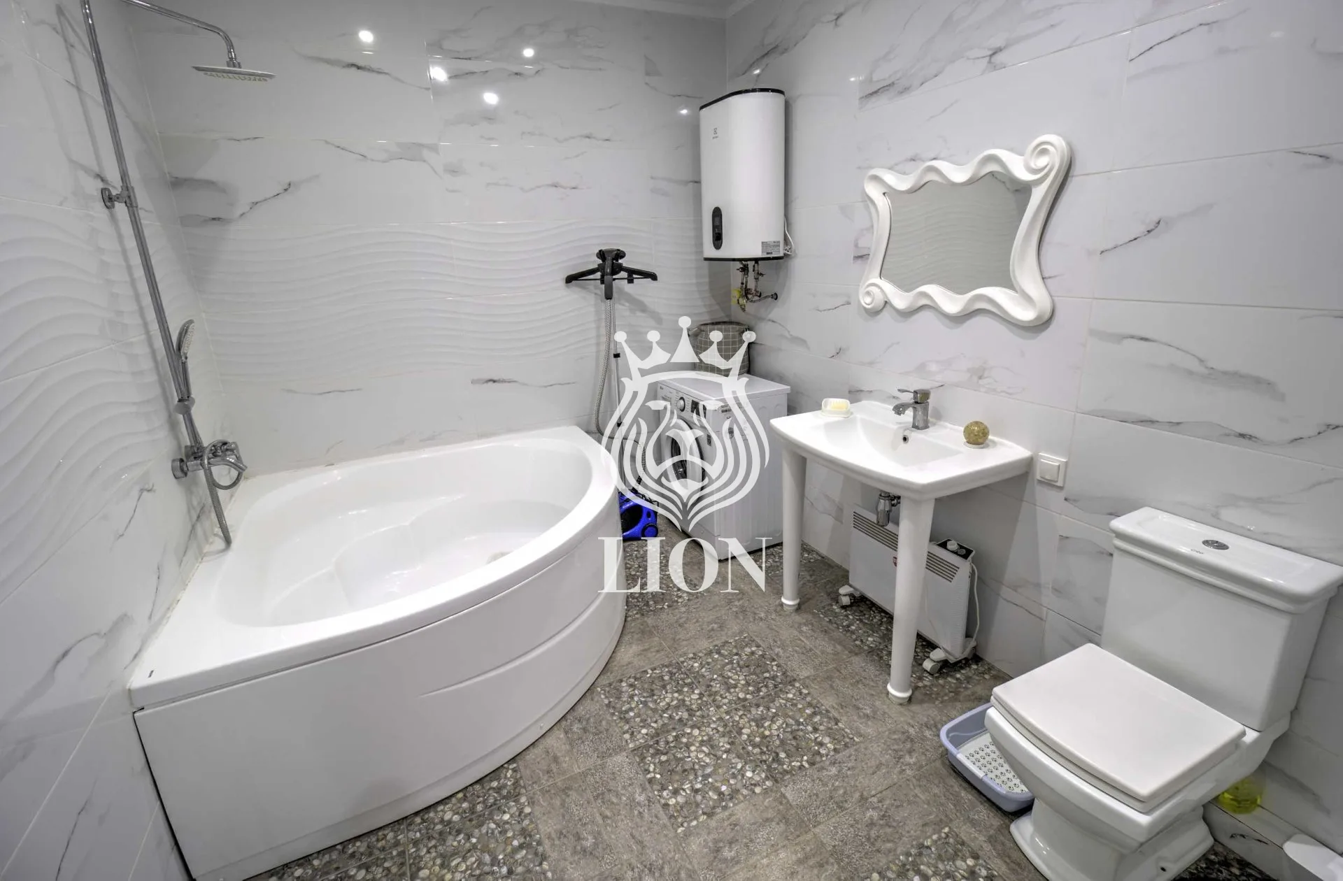 1-к квартира 47 м² 1/11 эт., Крымской весны