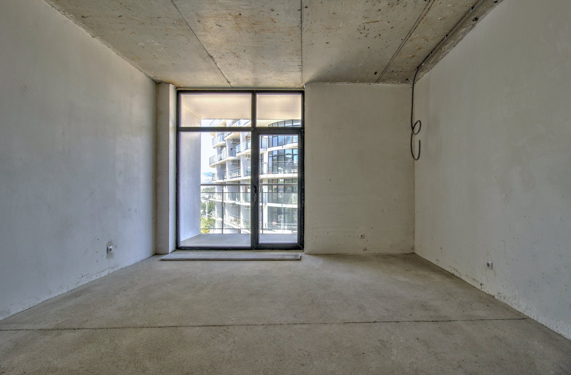 Студия 37 м² 6/16 эт., Западная