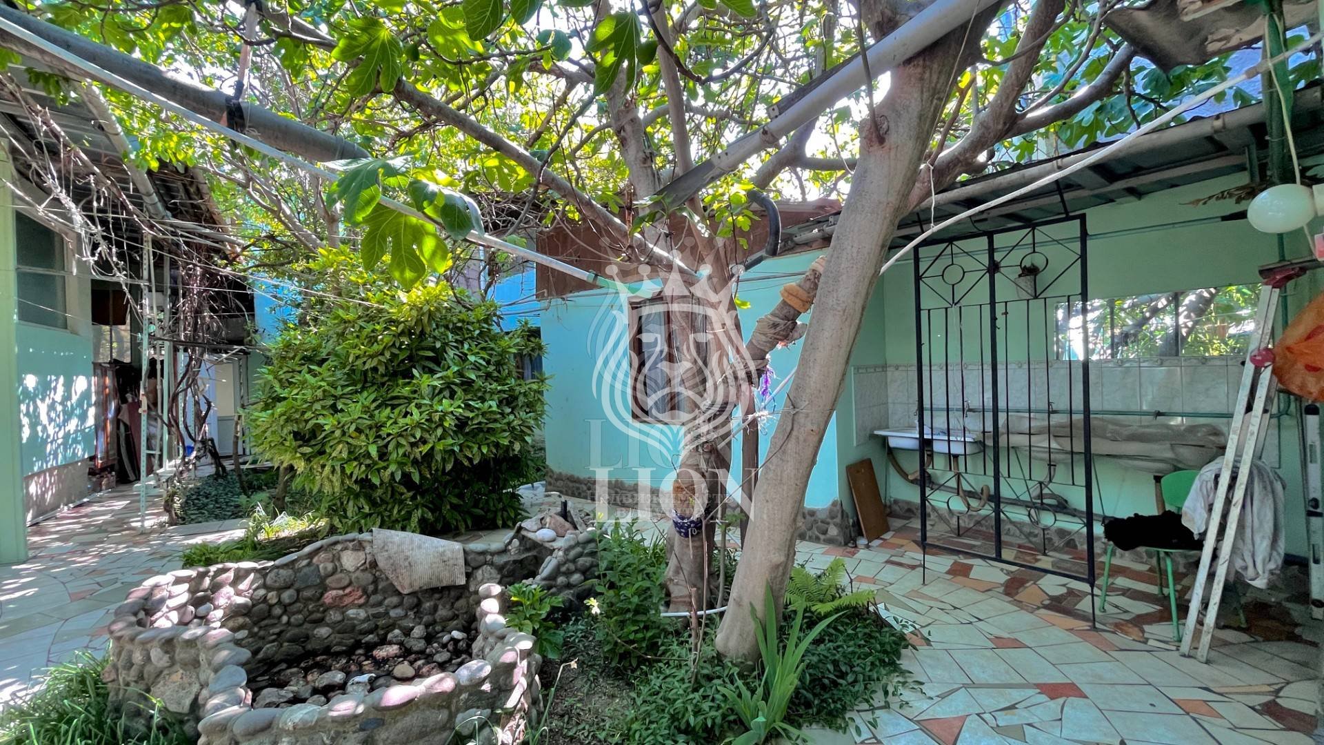 Дом 240 м² на 4.9 сот., Алушта