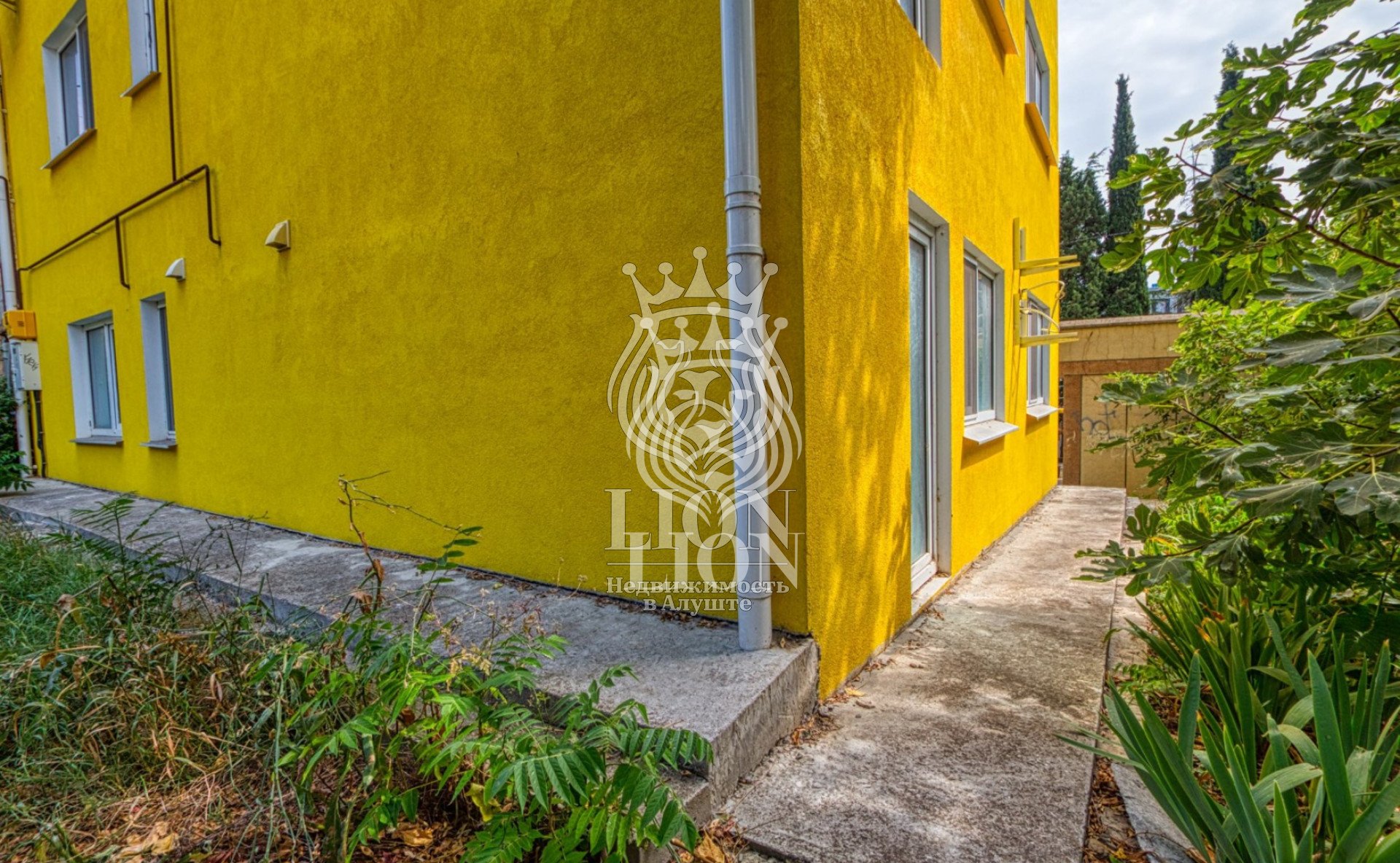 Дом 202.9 м² на 2 сот., Алушта