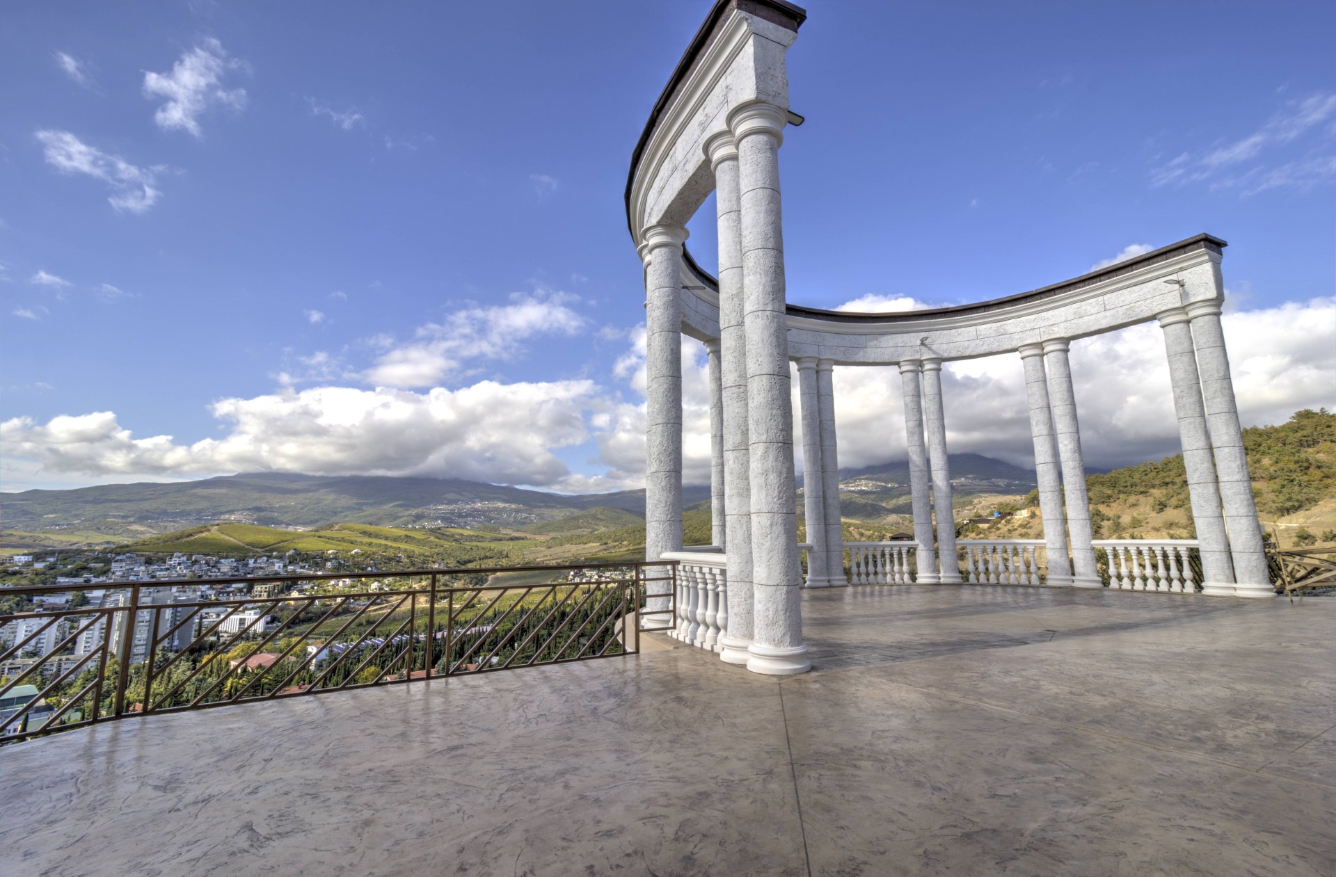 4-к квартира 103 м², мкр Аян-Дере-2