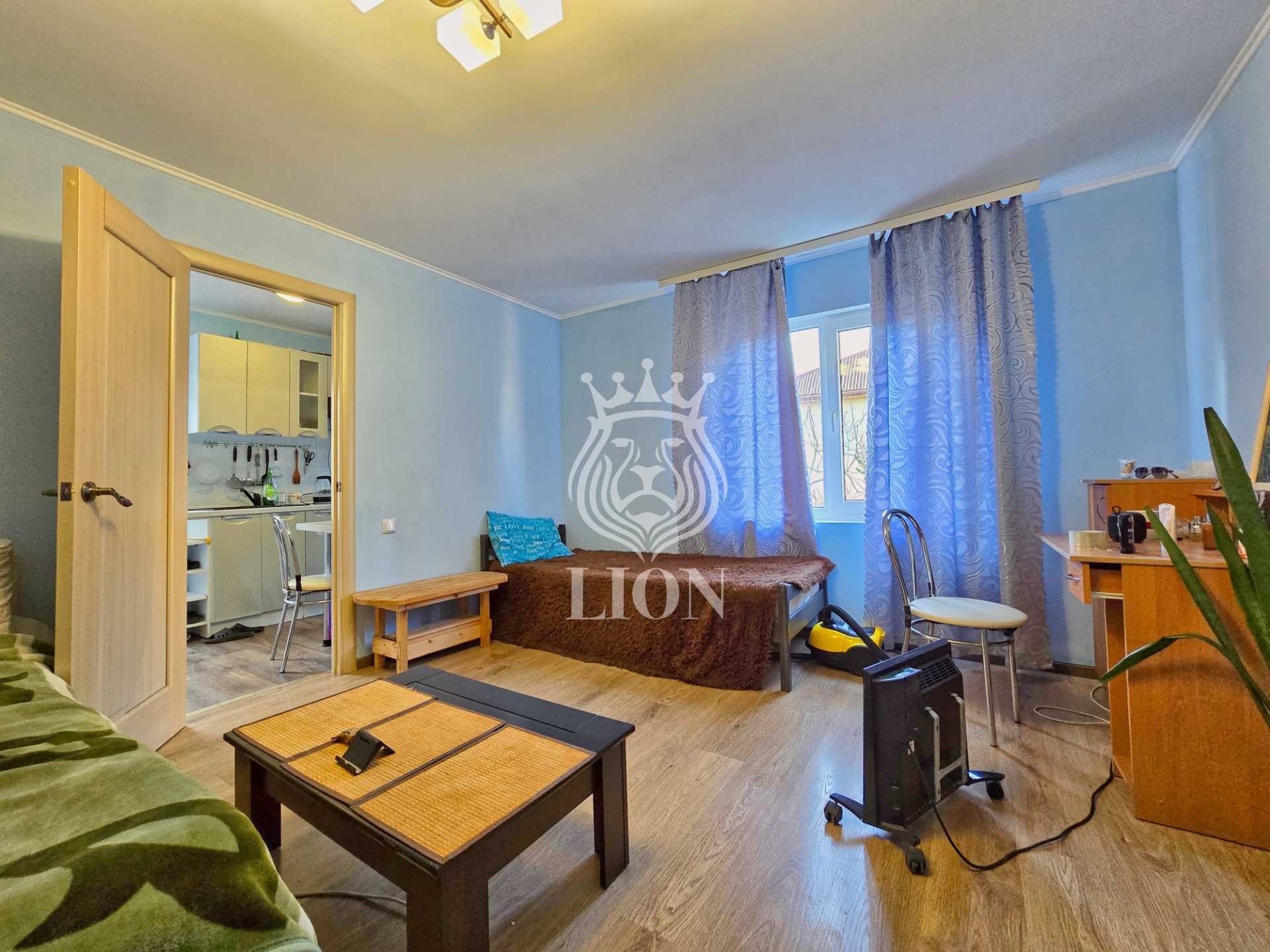 Дом 60 м² на 4.7 сот., Алушта — фото 1