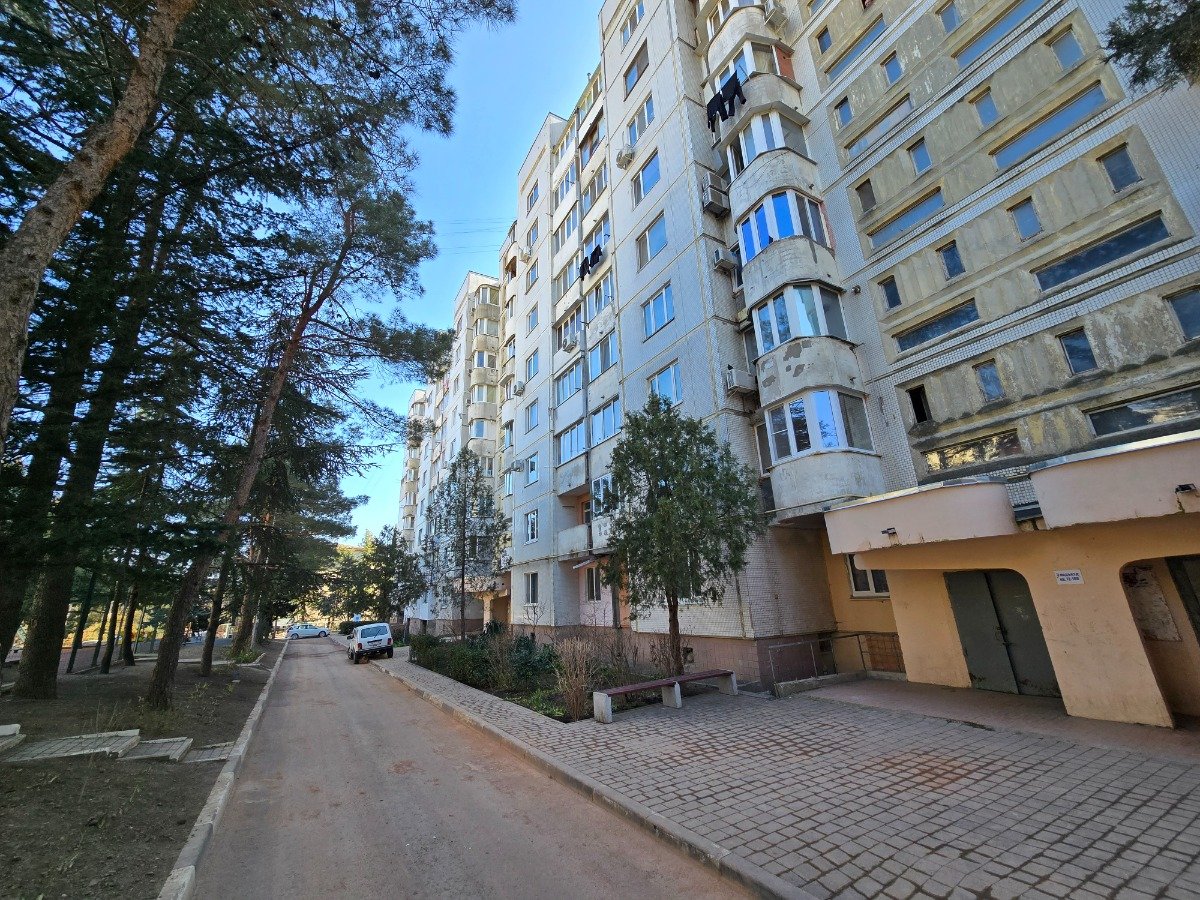 2-к квартира 58 м² 9/9 эт., Ялтинская