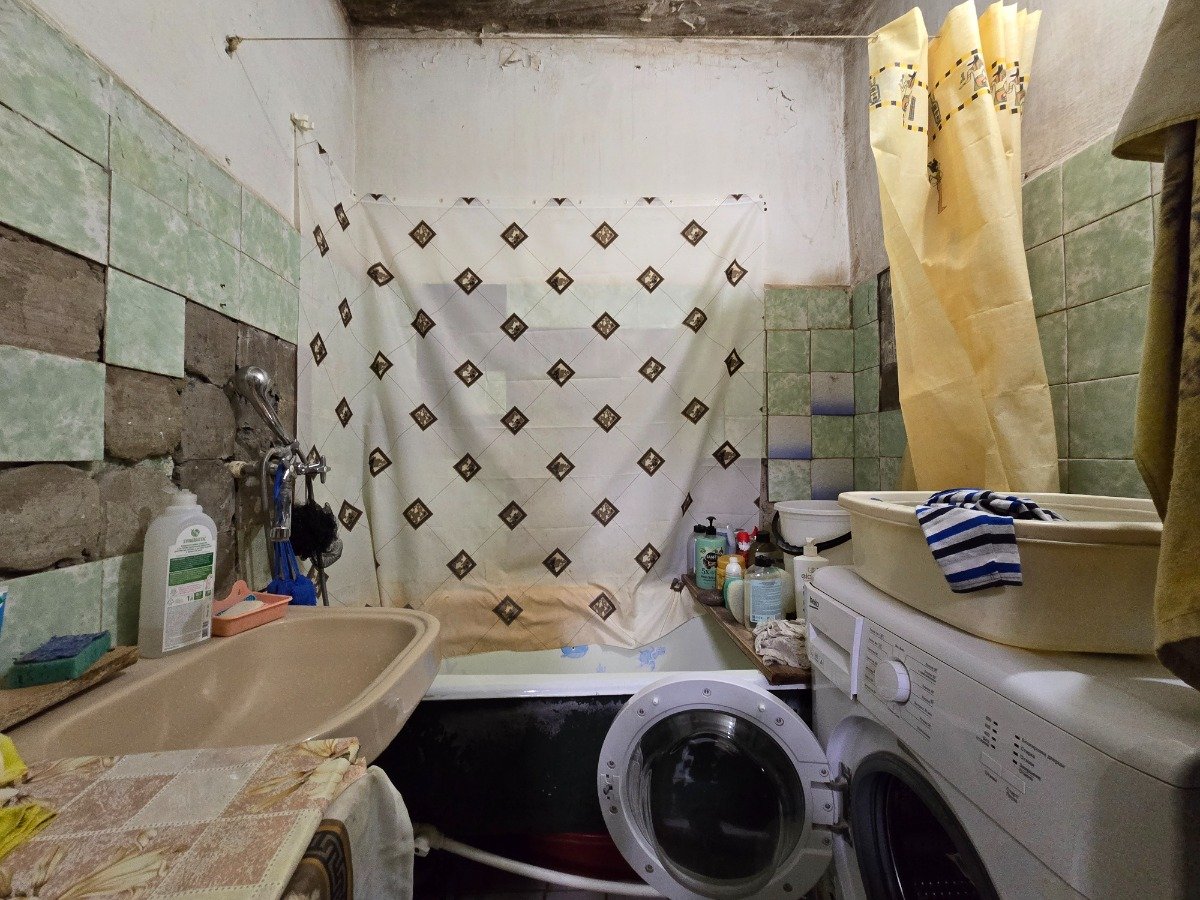 2-к квартира 58 м² 9/9 эт., Ялтинская