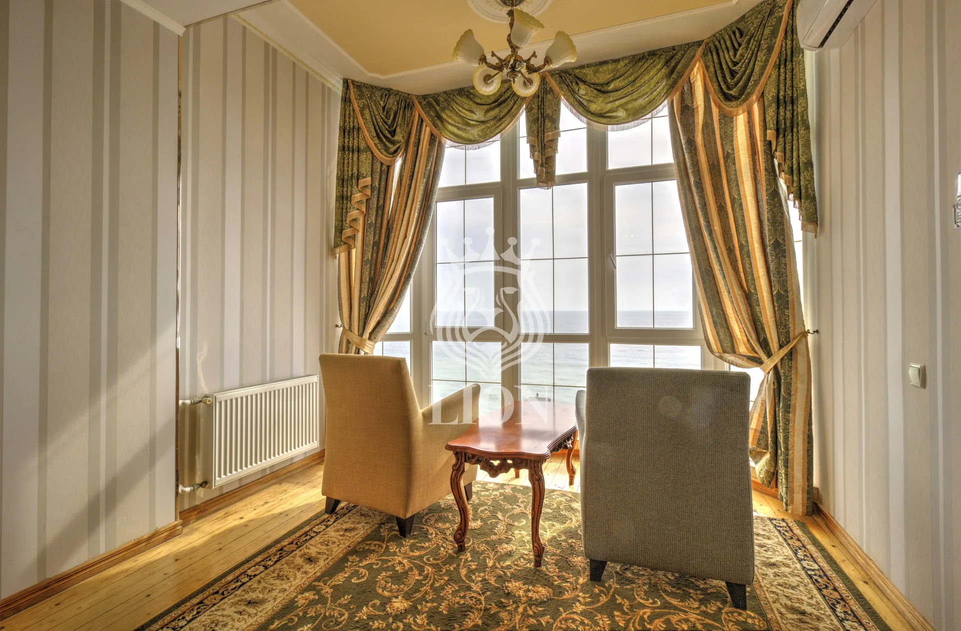 3-к апартаменты 82 м² 6/9 эт., Набережная