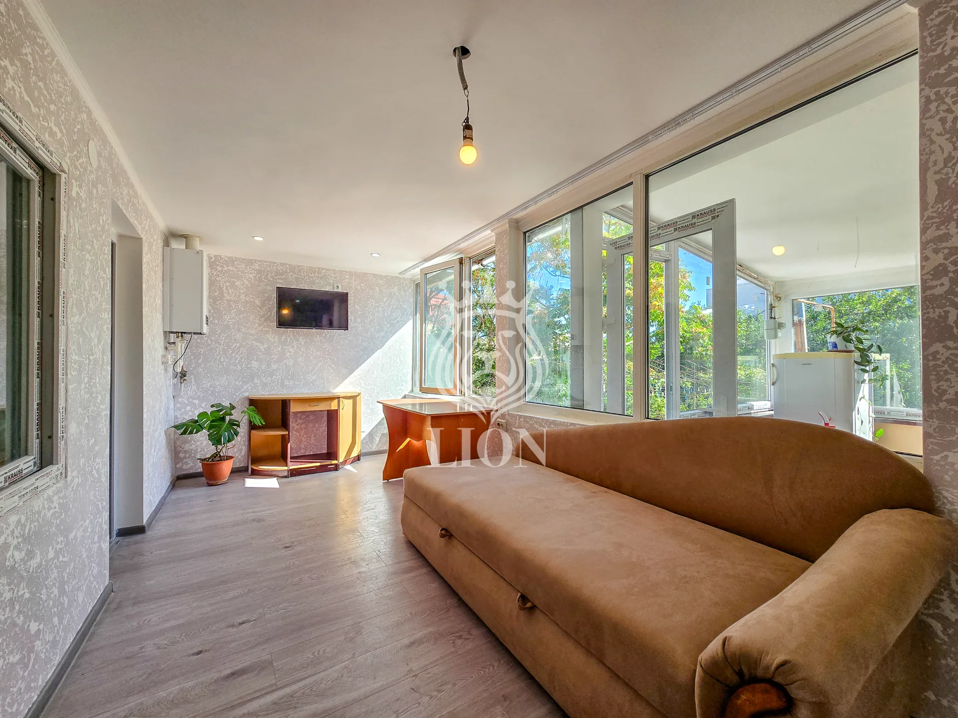 Дом 198.2 м² на 5 сот., Алушта