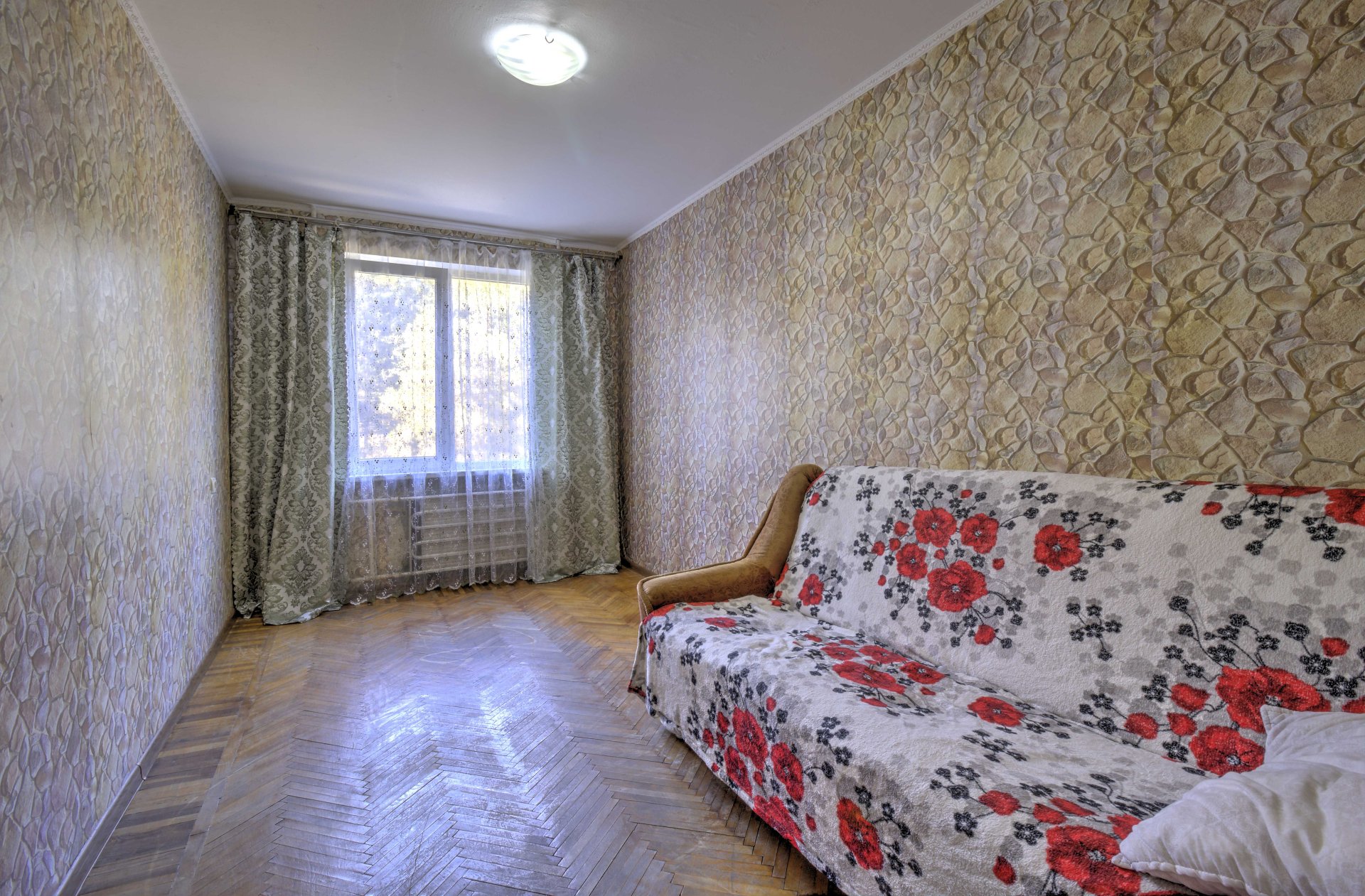 2-к квартира 57 м² 2/5 эт., Виноградная