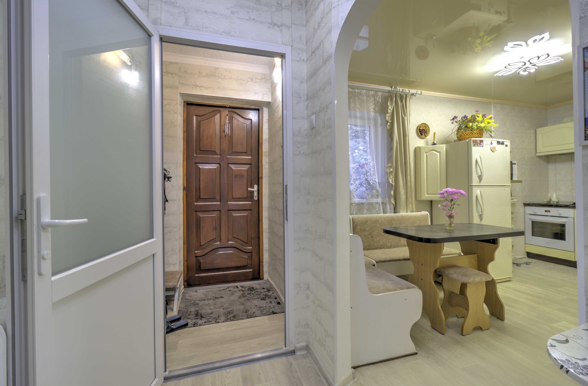 2-к квартира 79.1 м² 2/5 эт., Октябрьская