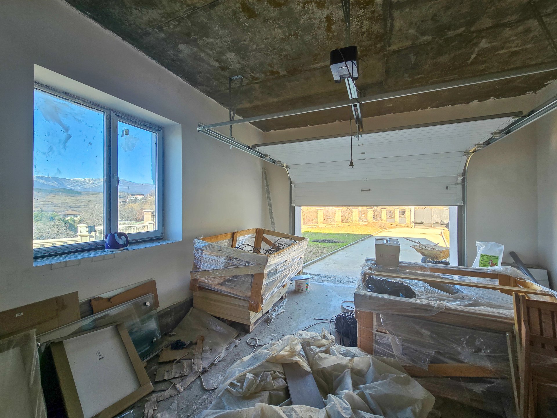 Дом 400 м² на 7.06 сот., Малореченское