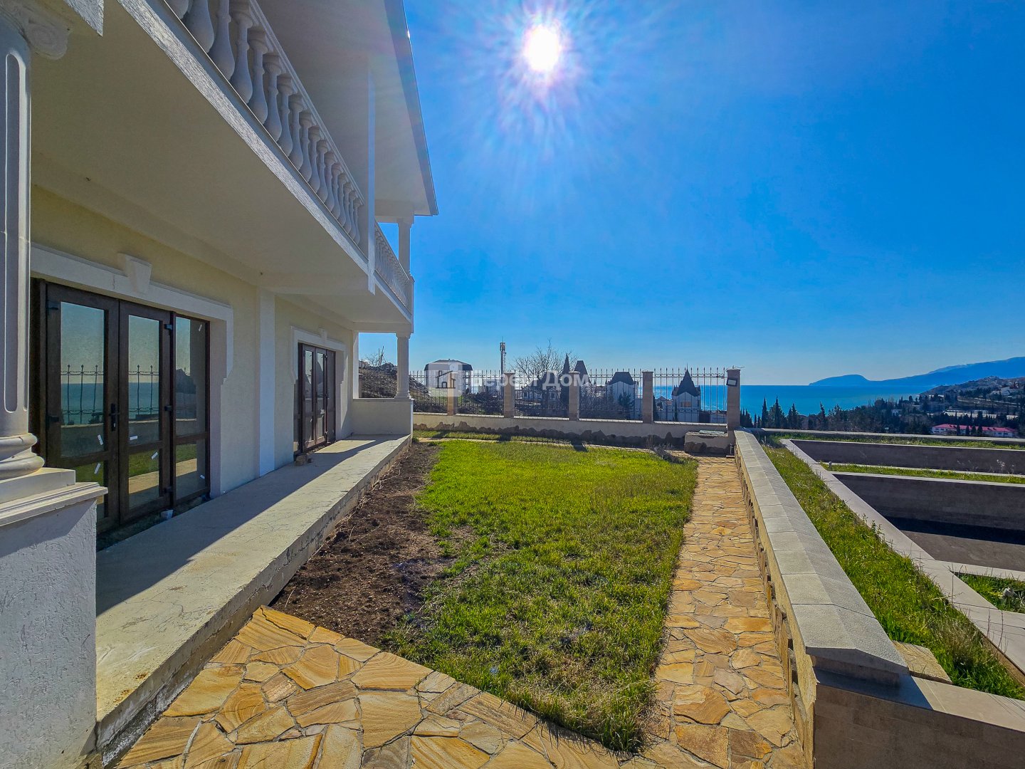 Дом 400 м2 на участке 7 сот с видом на море и горы — фото 39