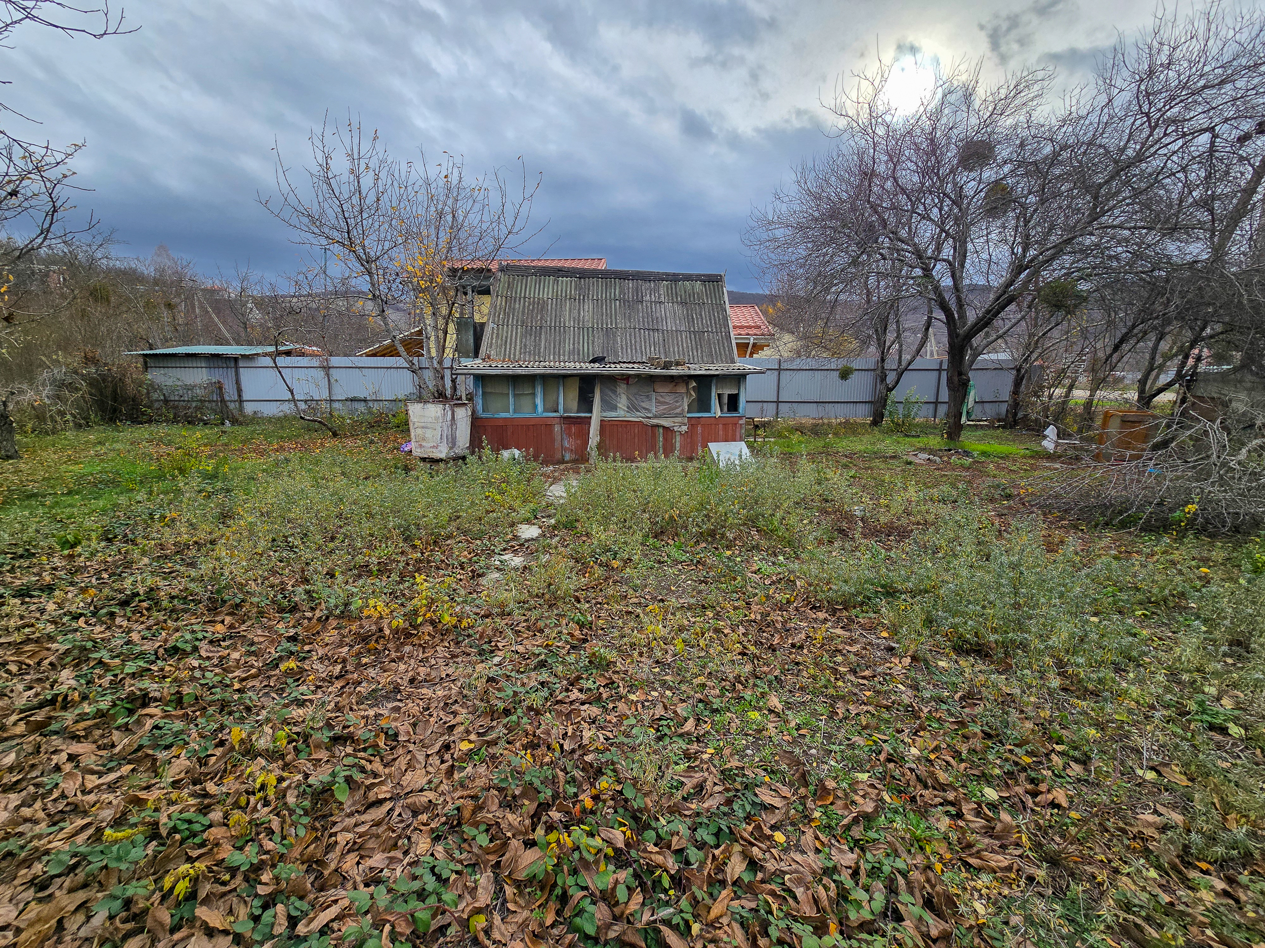 Ровный участок в центре с. Мраморное — фото 16